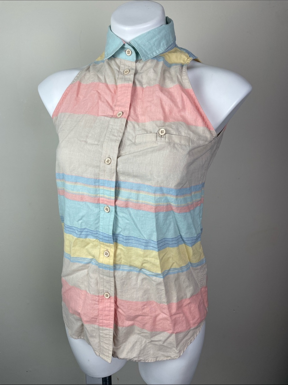 Vintage Liz Claiborne Sleeveless Collared Button Up